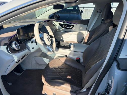 MANUFAKTUR Alpine Grey 2023 Mercedes-Benz EQE 350+ Base