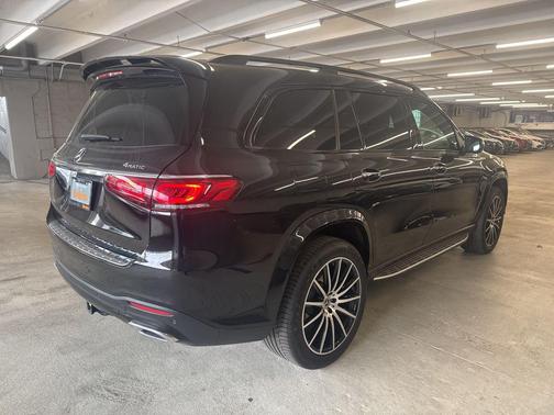 2023 Mercedes-Benz GLS 450 4MATIC