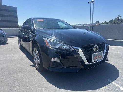 Super Black 2019 Nissan Altima 2.5 S