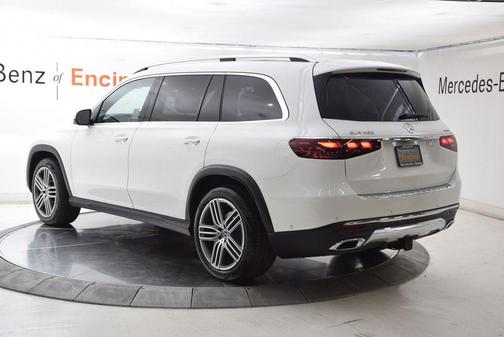 2025 Mercedes-Benz GLS 450 4MATIC