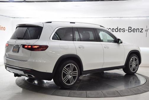 2025 Mercedes-Benz GLS 450 4MATIC