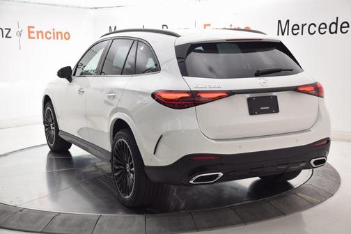 2025 Mercedes-Benz GLC 300 Base