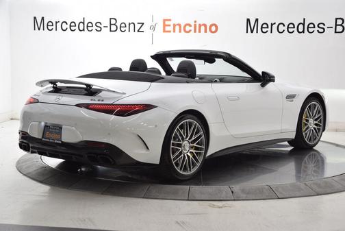 MANUFAKTUR Moonlight White Metallic 2022 Mercedes-Benz AMG SL 63 Base