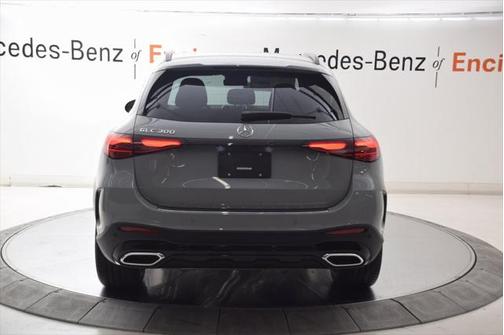 2025 Mercedes-Benz GLC 300 Base
