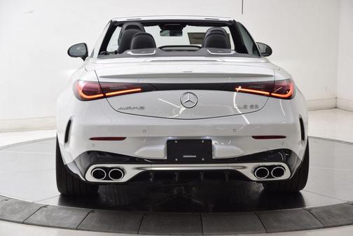 MANUFAKTUR Moonlight White Metallic 2026 Mercedes-Benz AMG CLE 53 4MATIC+