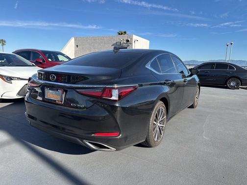 2023 Lexus ES 350 Base