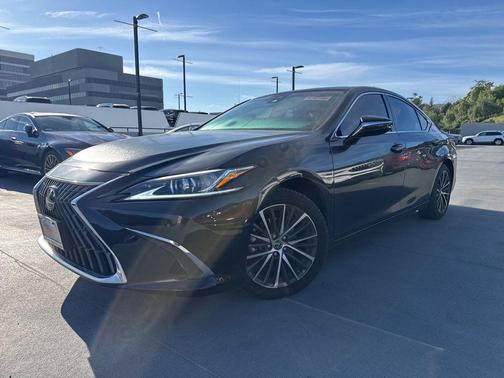 2023 Lexus ES 350 Base