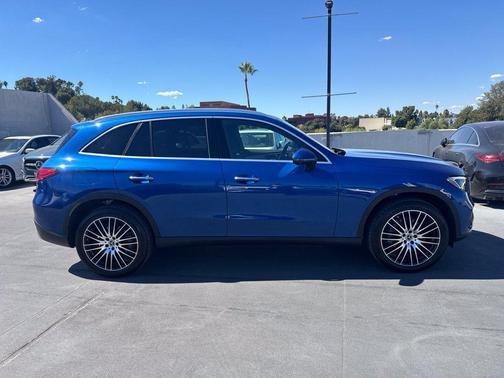 Starling Blue Metallic 2026 Mercedes-Benz GLC 300 Base