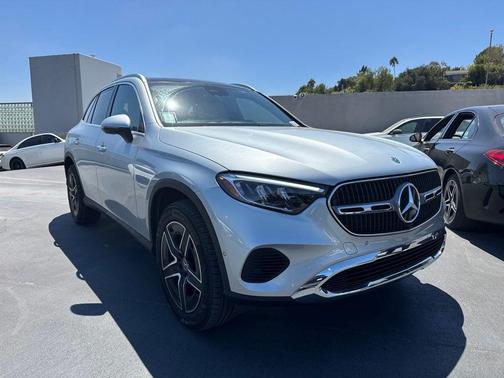 Cirrus Silver Metallic 2026 Mercedes-Benz GLC 300 Base