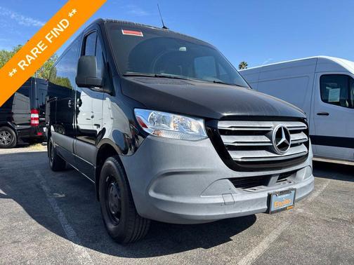 Obsidian Black Metallic 2021 Mercedes-Benz Sprinter 2500 Standard Roof