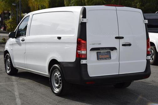 Arctic White 2023 Mercedes-Benz Metris Base