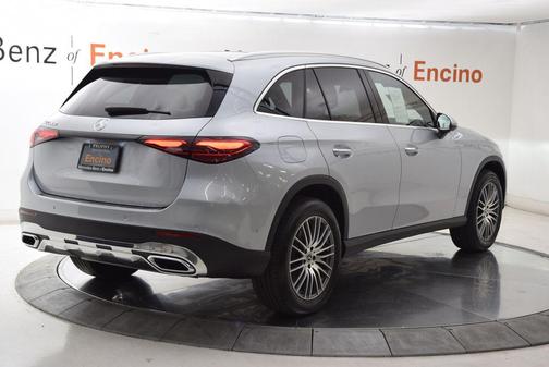 Cirrus Silver Metallic 2026 Mercedes-Benz GLC 300 Base