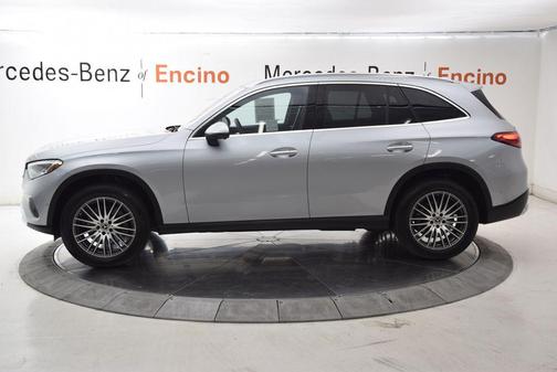 Cirrus Silver Metallic 2026 Mercedes-Benz GLC 300 Base