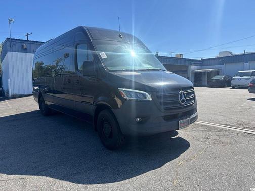Obsidian Black Metallic 2024 Mercedes-Benz Sprinter 2500 High Roof