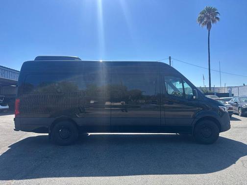 Obsidian Black Metallic 2024 Mercedes-Benz Sprinter 2500 High Roof