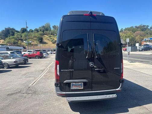Obsidian Black Metallic 2024 Mercedes-Benz Sprinter 2500 High Roof
