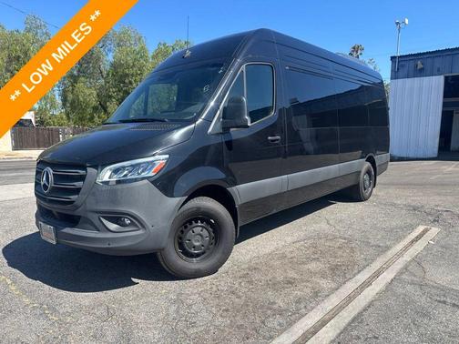 Obsidian Black Metallic 2024 Mercedes-Benz Sprinter 2500 High Roof