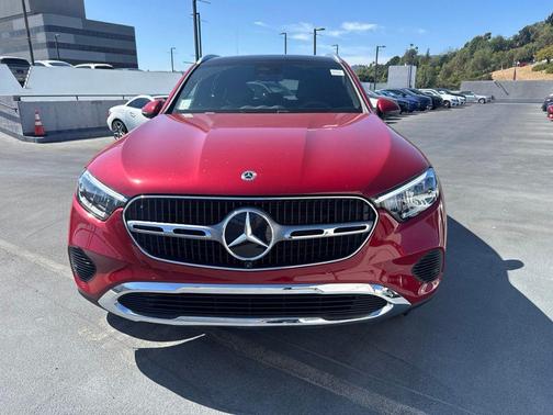 MANUFAKTUR Patagonia Red Metallic 2026 Mercedes-Benz GLC 300 Base
