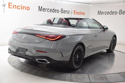 MANUFAKTUR Alpine Grey 2026 Mercedes-Benz CLE 300 4MATIC Cabriolet