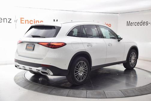 2025 Mercedes-Benz GLC 300 Base