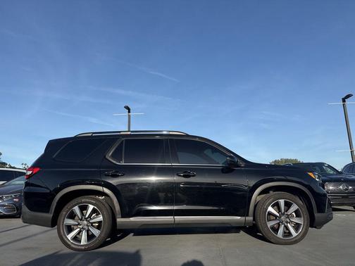 2024 Honda Pilot Touring 8-Passenger
