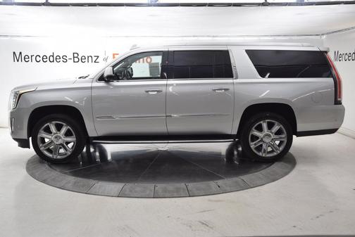 Radiant Silver Metallic 2018 Cadillac Escalade ESV Luxury
