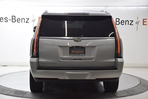 Radiant Silver Metallic 2018 Cadillac Escalade ESV Luxury