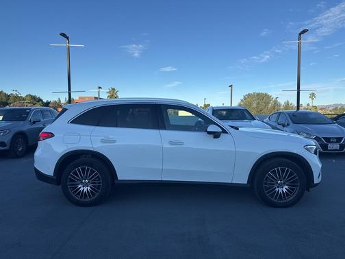 2025 Mercedes-Benz GLC 300 Base