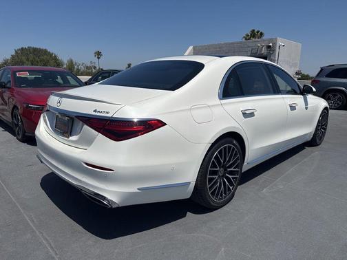 MANUFAKTUR Diamond White 2022 Mercedes-Benz S-Class 4MATIC