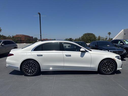 MANUFAKTUR Diamond White 2022 Mercedes-Benz S-Class 4MATIC