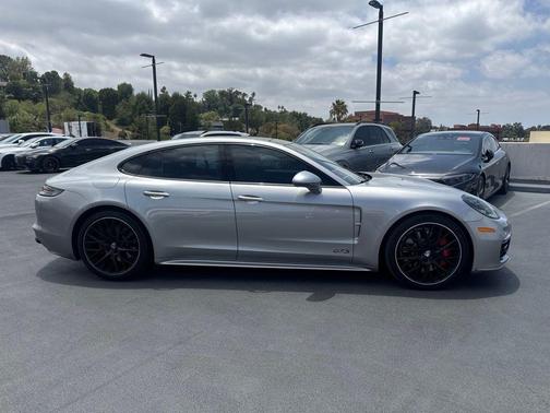 Chalk 2019 Porsche Panamera GTS