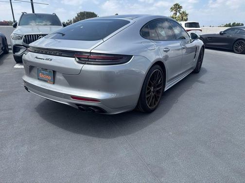 Chalk 2019 Porsche Panamera GTS