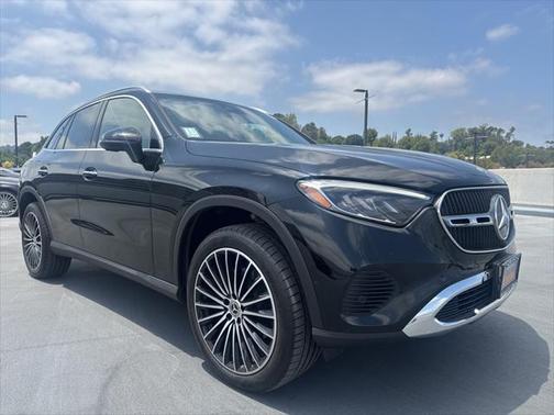 2025 Mercedes-Benz GLC 300 Base