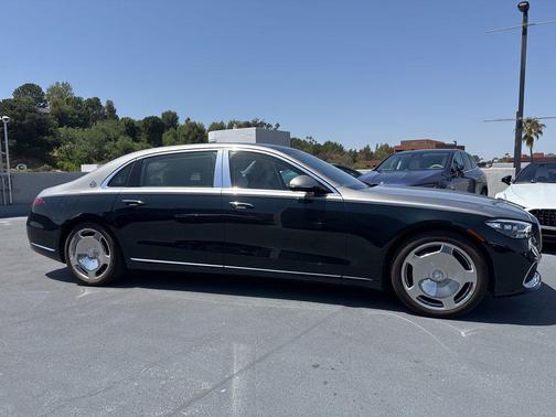 Emerald Green Metallic 2024 Mercedes-Benz Maybach S 580 4MATIC