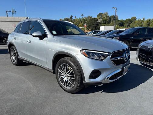 Cirrus Silver Metallic 2026 Mercedes-Benz GLC 300 Base