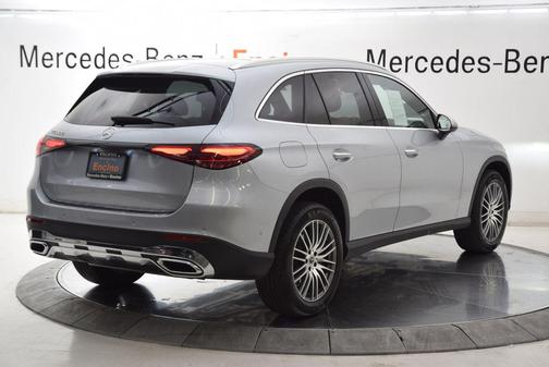 Cirrus Silver Metallic 2026 Mercedes-Benz GLC 300 Base