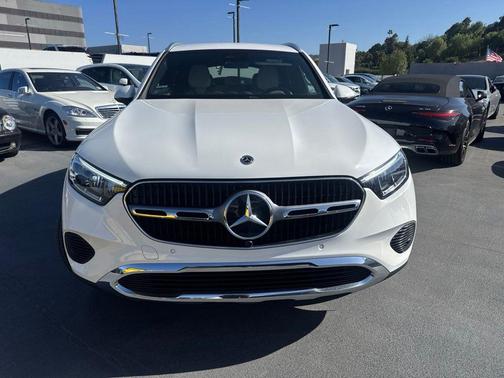 Polar White 2025 Mercedes-Benz GLC 350e Base