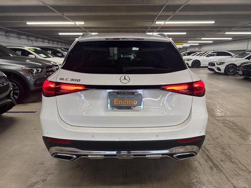 2026 Mercedes-Benz GLC 300 Base