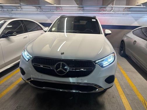 Polar White 2026 Mercedes-Benz GLC 300 4MATIC