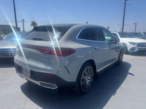 MANUFAKTUR Alpine Grey 2025 Mercedes-Benz EQE 350 4MATIC