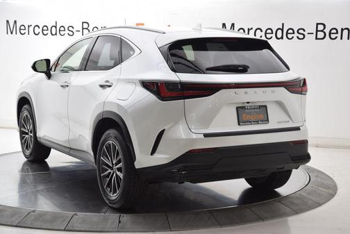 Eminent White Pearl 2024 Lexus NX 250 Base