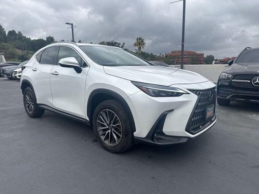 Eminent White Pearl 2024 Lexus NX 250 Base