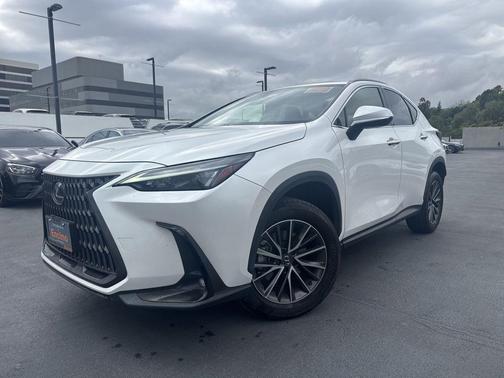 Eminent White Pearl 2024 Lexus NX 250 Base