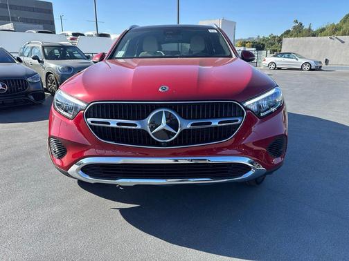 MANUFAKTUR Patagonia Red Metallic 2026 Mercedes-Benz GLC 300 Base
