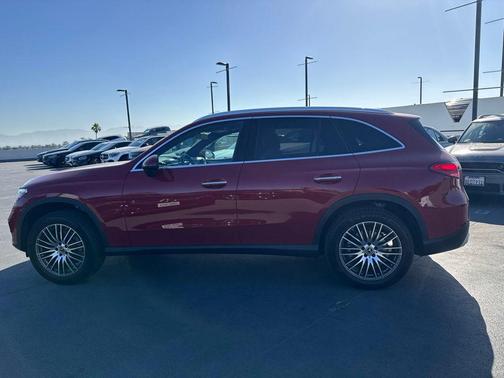 MANUFAKTUR Patagonia Red Metallic 2026 Mercedes-Benz GLC 300 Base
