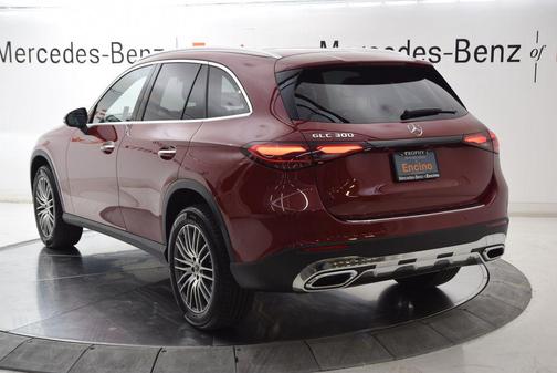MANUFAKTUR Patagonia Red Metallic 2026 Mercedes-Benz GLC 300 Base