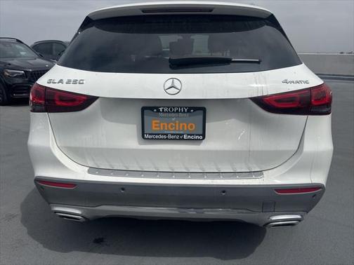 2021 Mercedes-Benz GLA 250 Base 4MATIC