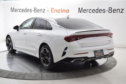 Glacial White Pearl 2024 Kia K5 GT-Line