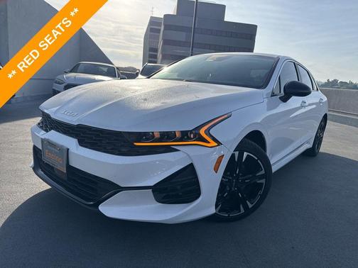 Glacial White Pearl 2024 Kia K5 GT-Line