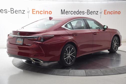 2022 Lexus ES 350 Base